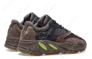 Adidas Yeezy Boost 700 brown коричневый (35-44)