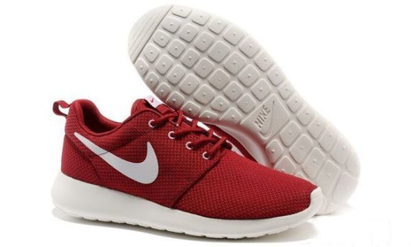 Nike Roshe Run красные с белым (40-45)